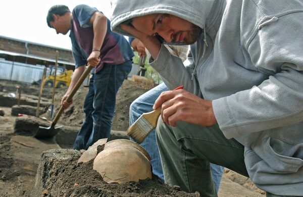 Астраханские археологи исследуют древнюю столицу Золотой Орды