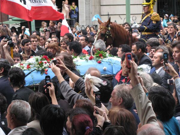 Похороны Рауля Альфонсина в Аргентине