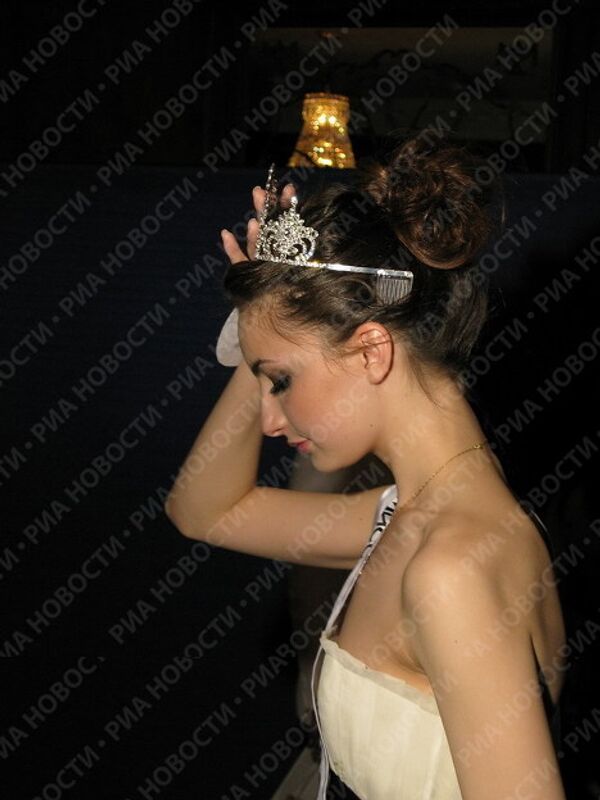 Мисс русская краса зарубежья-2009 стала Кристина Бордюгова