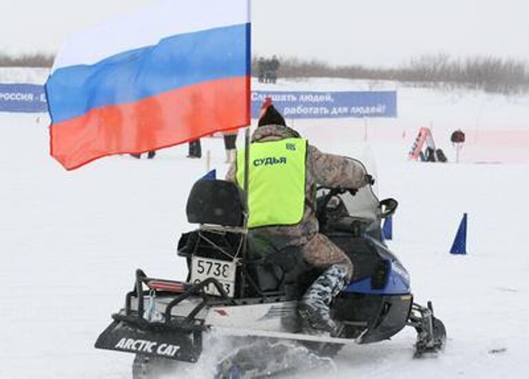 Гонки на снегоходах в Нарьян-Маре