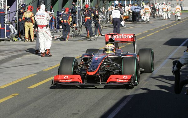Болид Льюиса Хэмилтона во время Гран-при Австралии