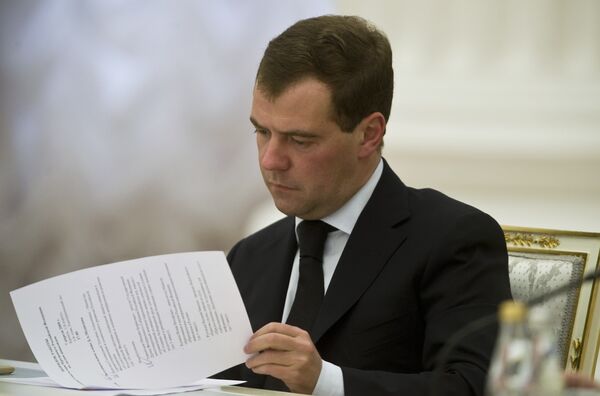 Президент России Д.Медведев провел заседание Совета по делам инвалидов в Кремле