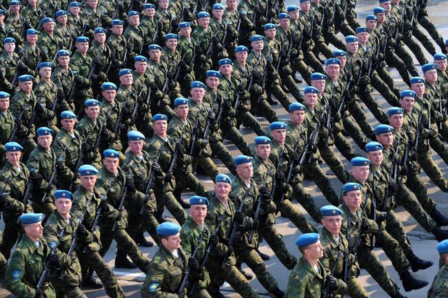 Подготовка к параду Победы на Красной площади в Алабино