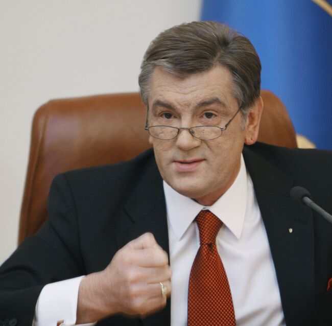 Ющенко уклончиво ответил на вопрос о реакции на решение Обамы по ПРО
