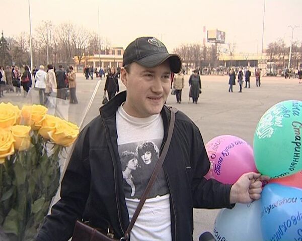 На прощание поклонники принесли Пугачевой миллион роз