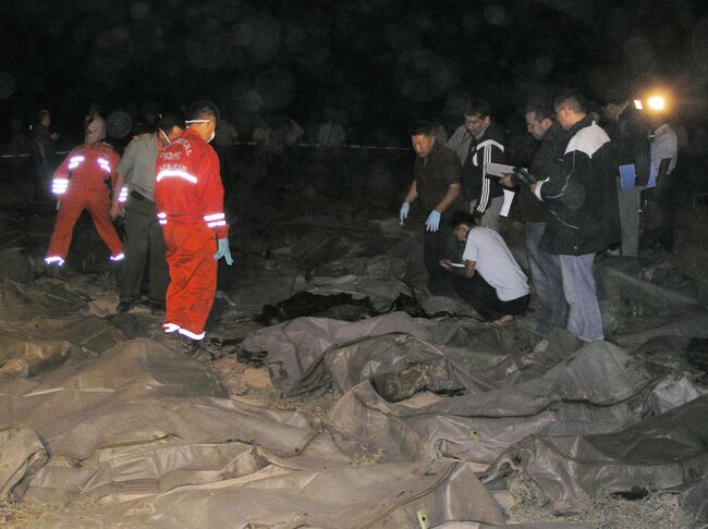 Семья с 11 детьми, предположительно, погибла под оползнем в Киргизии