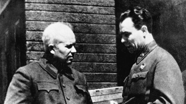 Н. С. Хрущев и Л. И. Брежнев за беседой