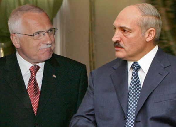 Президент Чехии не подаст Лукашенко руки, если он приедет на саммит ЕС