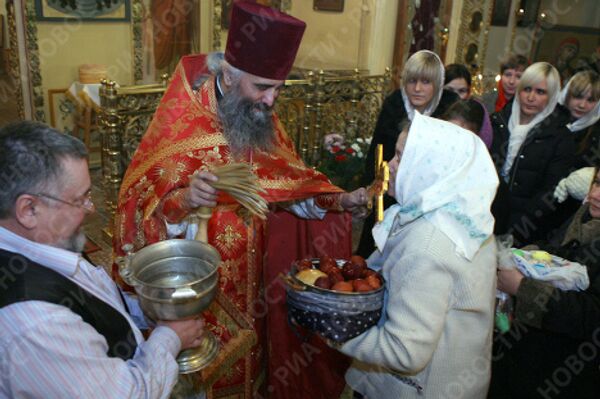 Пасхальное праздничное богослужение в Казани