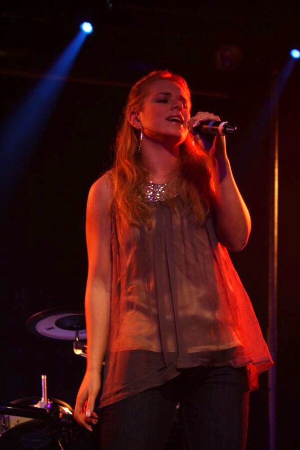 Исландка Йоханна на концерте участников Евровидения-2009 в Лондоне
