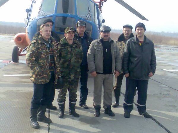 Фото членов экипажа и пассажиров вертолета Ми-2, потерпевшего крушение 22 апреля в Томской области