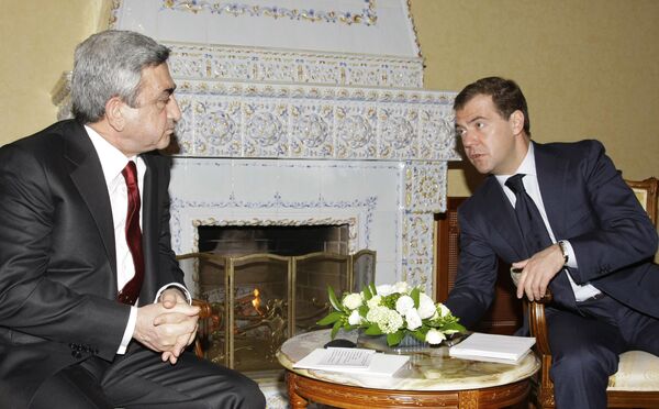 Президенты России и Армении Д.Медведев и С.Саргсян в Завидово