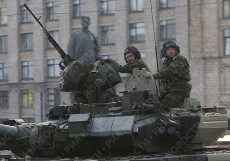 Репетиция военного парада, посвященного Дню Победы