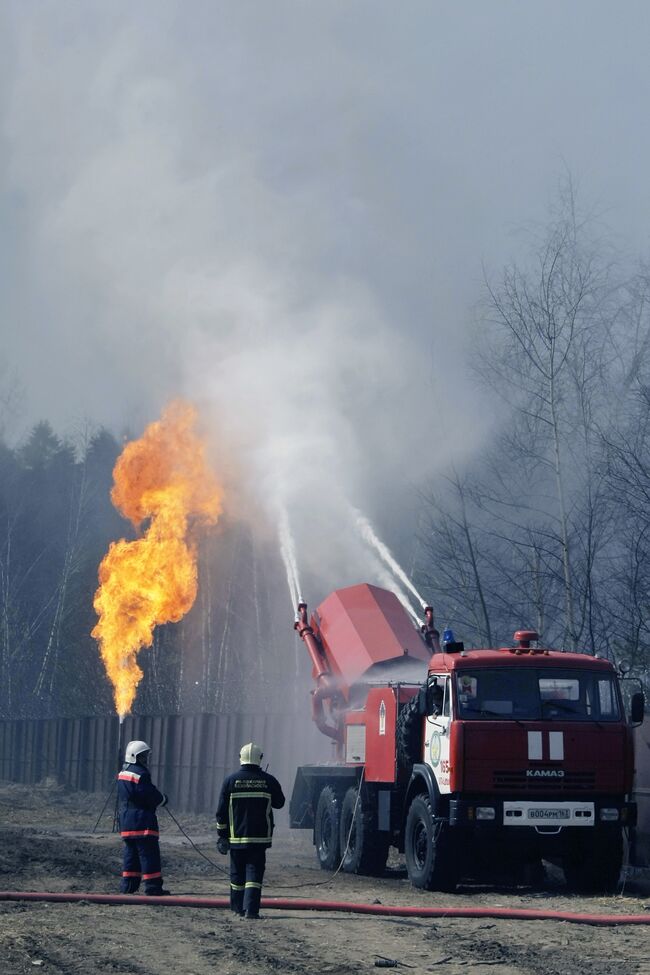 МЧС ликвидирует прорыв магистрального газопровода в Ингушетии