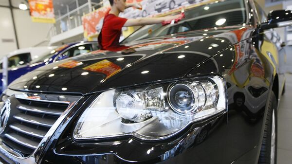 Россия сократила импорт легковых машин из дальнего зарубежья на 66%