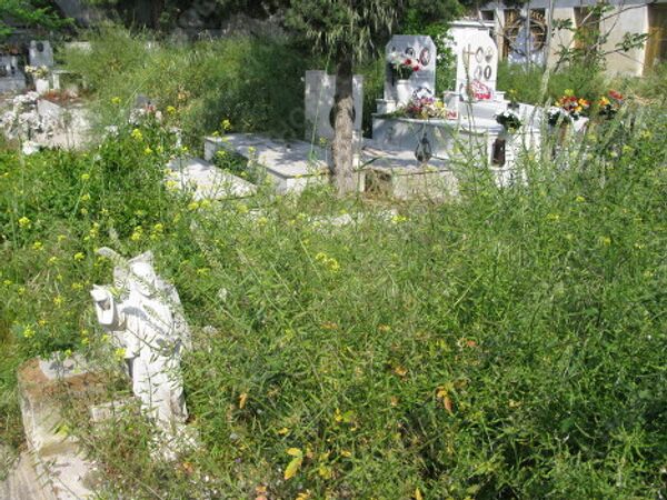 Русское кладбище в Керацини в Греции