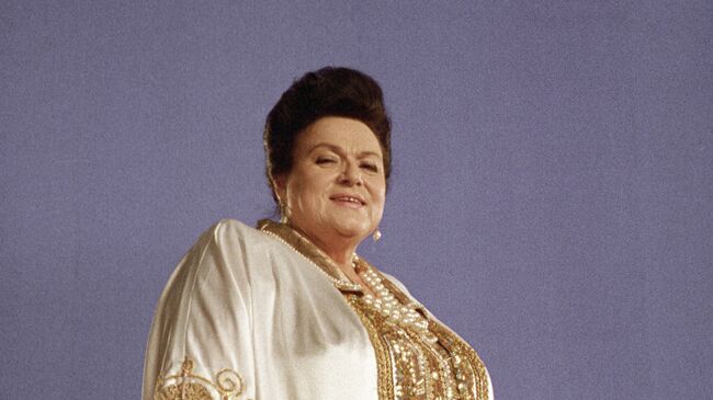 Людмила Зыкина