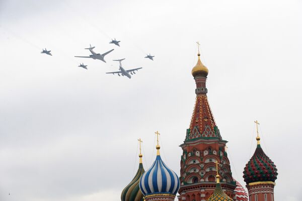 Самолетов и вертолетов на Параде Победы в этом году будет больше