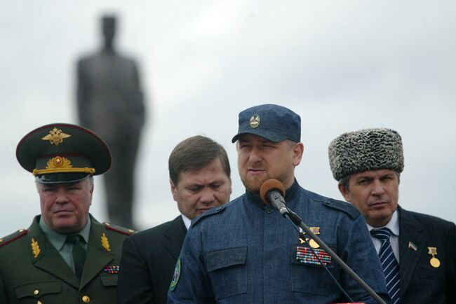 В Грозном отмечают 9 мая