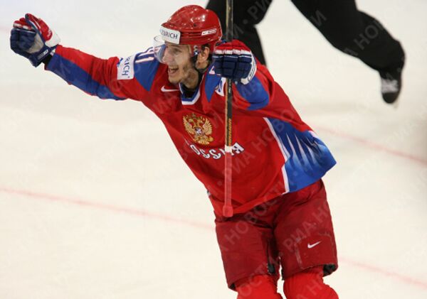 Нападающий сборной России по хоккею Олег Сапрыкин