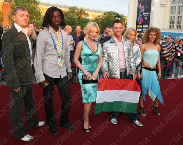 Золи Адок (Венгрия) на официальном открытии конкурса Евровидение-2009 в Евродоме