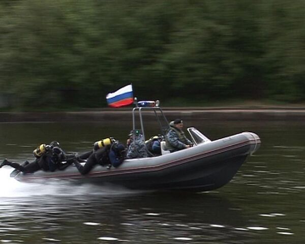 Водная милиция обезвредила бомбу в Москве-реке
