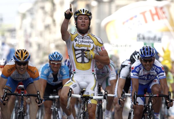 Марк Кавендиш во время девятого этапа велогонки Джиро д'Италия