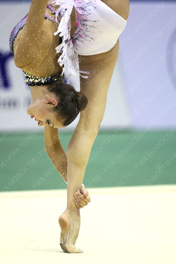 Россиянка Евгения Канаева стала абсолютной победительницей чемпионата Европы по художественной гимнастике