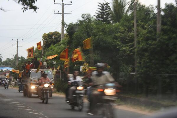 Жители Шри-Ланки ликованием встретили известие о победе правительственных войск над тамильскими сепаратистами