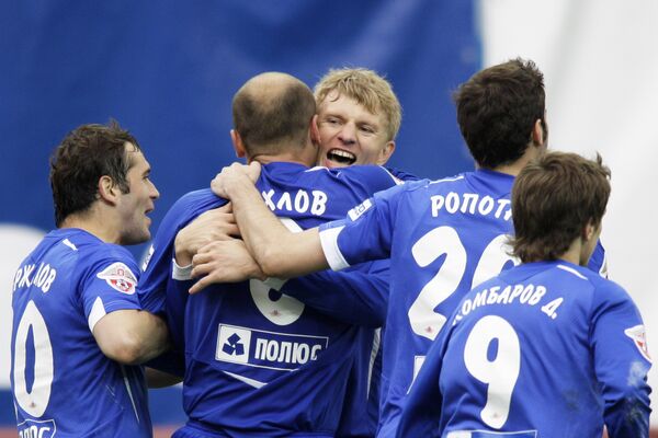 Игроки московского Динамо празднуют победу над Зенитом