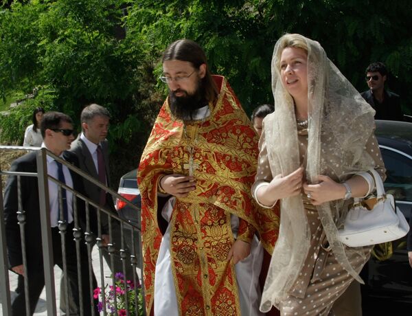 Супруга президента РФ Светлана Медведева присутствовала на торжественной церемонии великого освящения Екатерининского храма в Риме