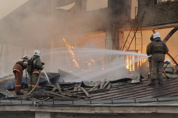 Крупный пожар в административном здании в центре Москвы