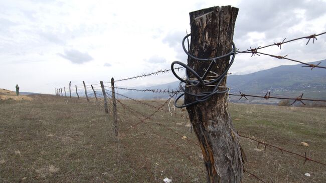 Разграничительная линия зоны действия миротворческих сил между Южной Осетией и Грузией. Архивное фото