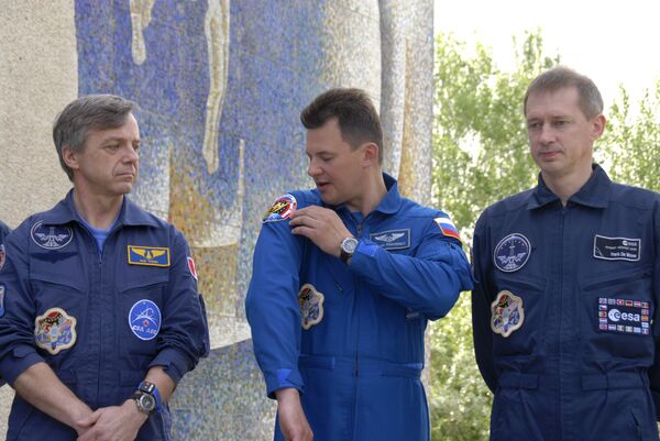 Основной экипаж 20-й экспедиции на МКС - астронавт Канадского космического агентства Роберт Тирск, российский космонавт Роман Романенко, астронавт Европейского космического агентства (EKA) бельгиец Франк де Винн (слева направо).