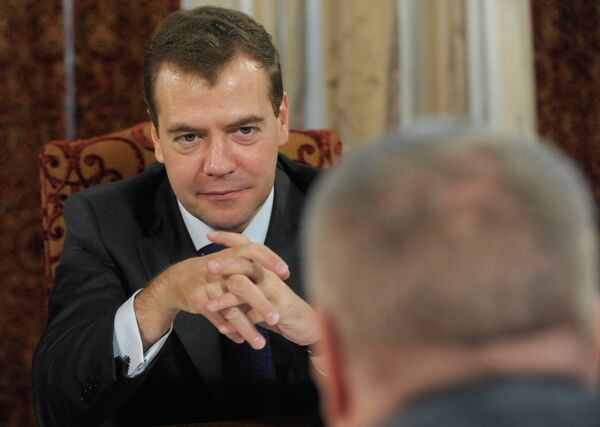 Медведев встретится с руководством трех непарламентских партий РФ