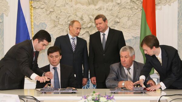 Подписание совместных документов по итогам заседания Совета министров СГРБ в Минске