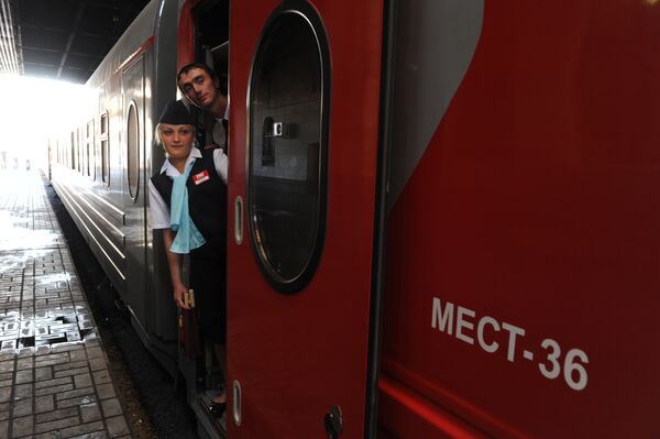 Знаменитый фирменный поезд Смена, курсирующий между Москвой и Петербургом, будет переименован в Августина Бетанкура