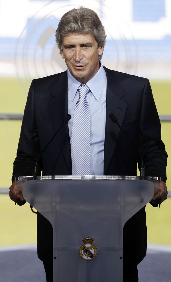 Новый главный тренер Реала Мануэль Пеллегрини на пресс-конференции