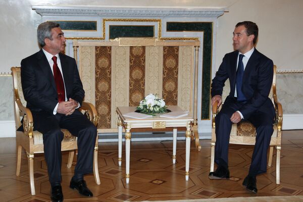 Встреча президентов России и Армении Дмитрия Медведева и Сержа Саргсяна в Санкт-Петербурге