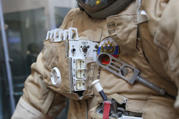 Скафандр Орлан-М, которым пользуются космонавты прии выходе в космос с МКС