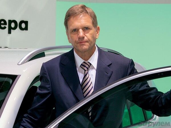 В рамках Петербургского форума рассказал член совета директоров Volkswagen AG, ответственный за производство, Йохем Хайцманн