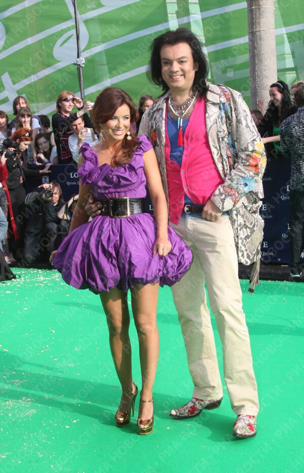 Филипп Киркоров и Ани Лорак на открытии церемонии вручения премии Муз-ТВ 2009