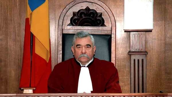 Председатель Конституционного суда Молдавии Дмитрий Пулбере 