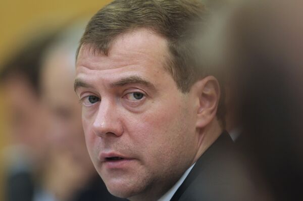 Медведев пригрозил нерадивым губернаторам увольнением