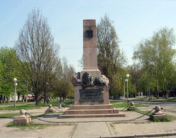 Памятники Полтавской битвы