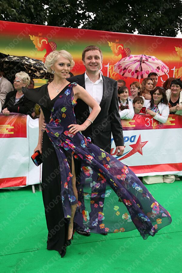 Артем Михалков с супругой на церемонии открытия 31-ого ММКФ