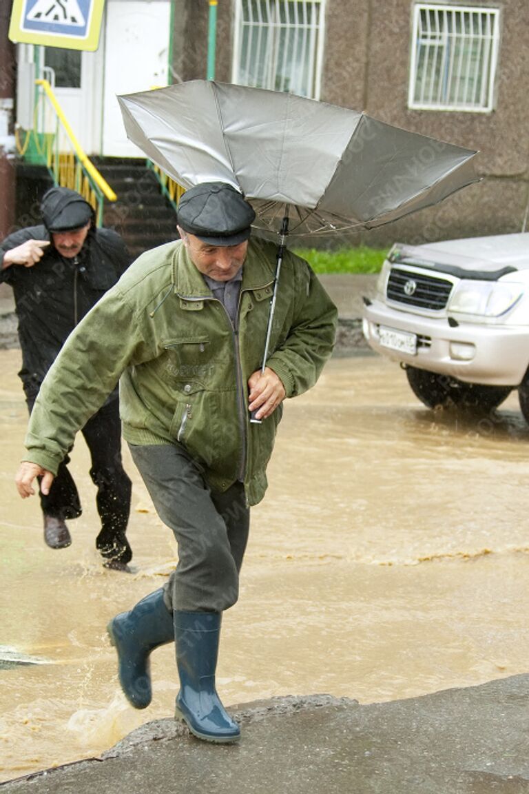 Ливень в Южно-Сахалинске