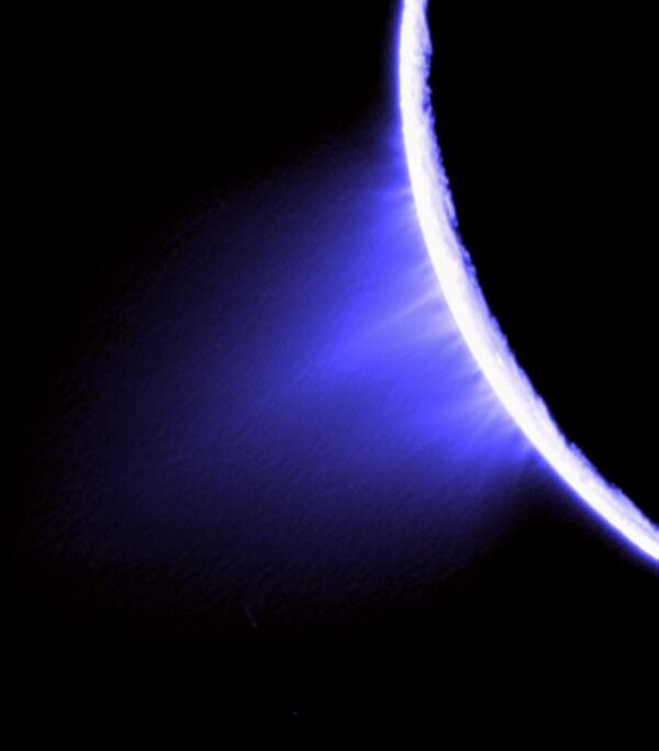 Гейзеры на спутнике сатурна Энцеладе