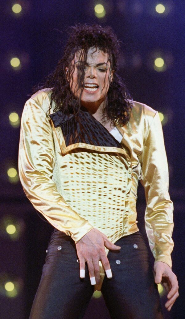 Майкл Джексон во время выступления