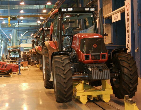 Новая конвейерная линия по производству тракторов на Кировском заводе